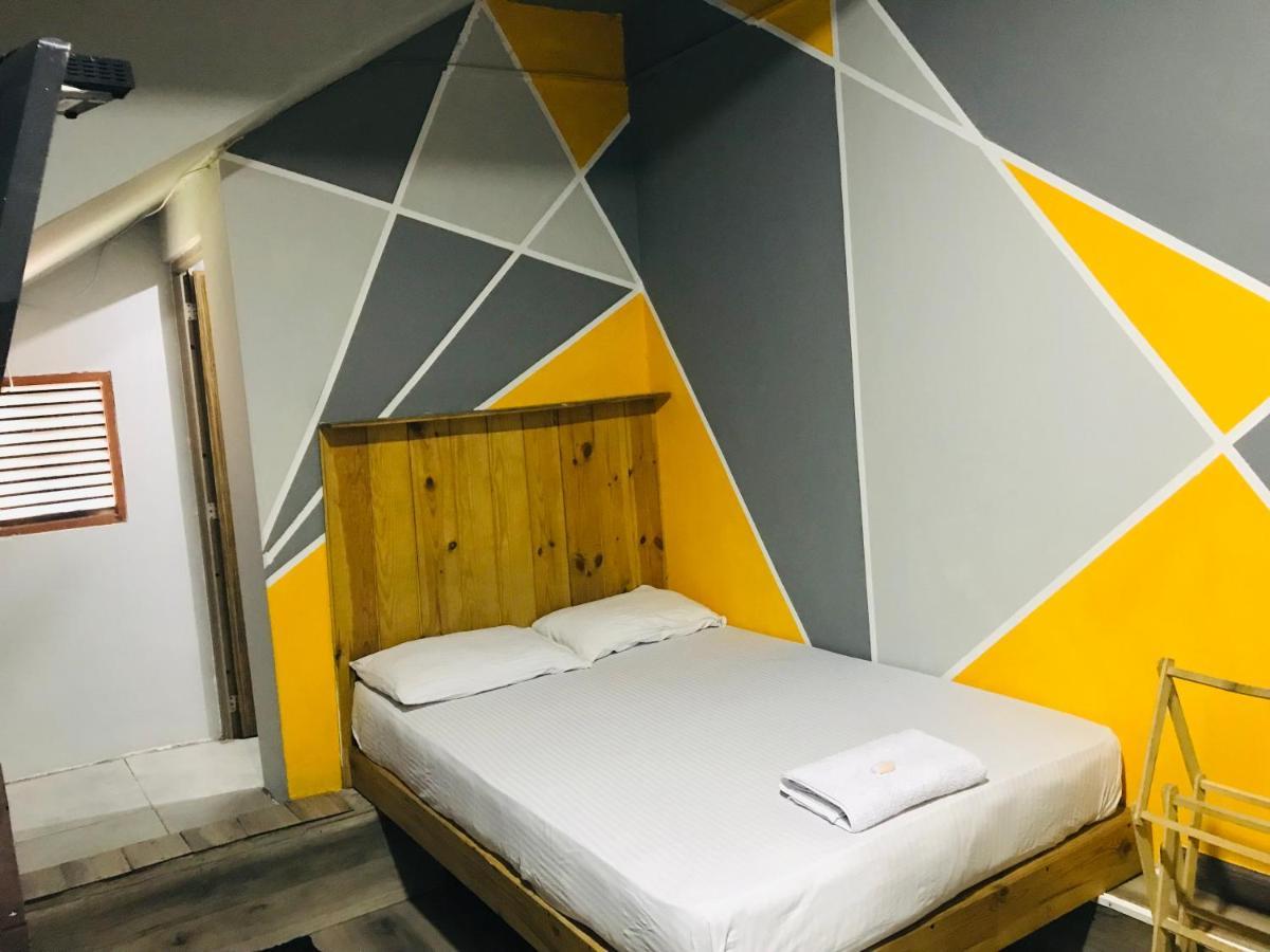 Alina Budget Hotel Kaduwela Buitenkant foto
