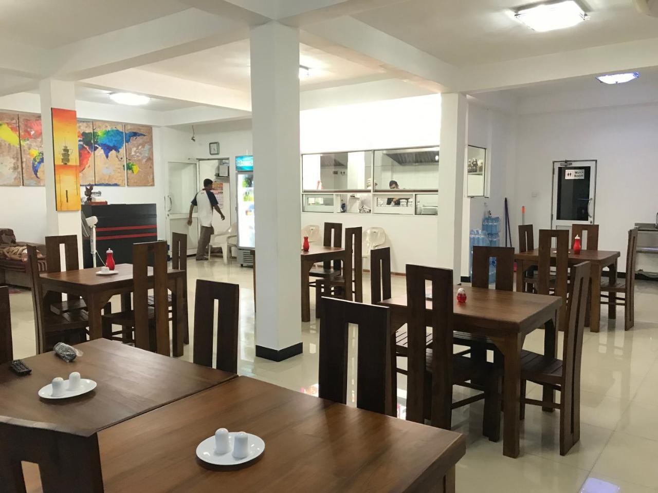 Alina Budget Hotel Kaduwela Buitenkant foto